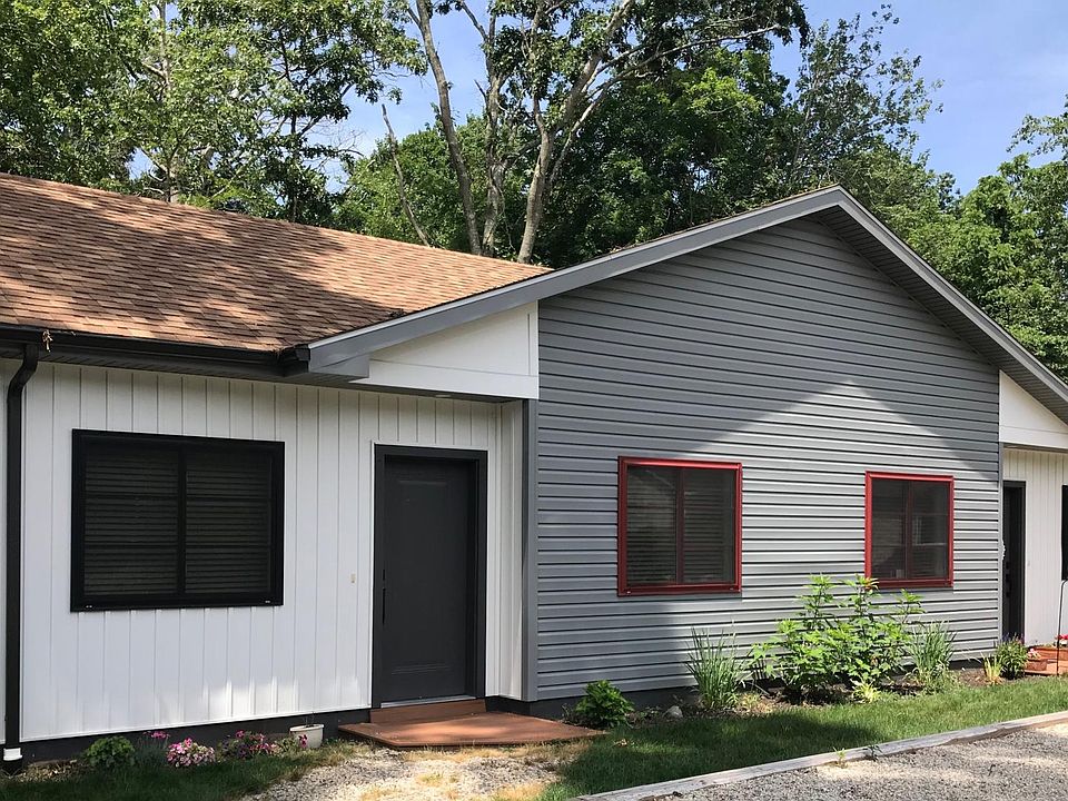 2 Unit Duplex Walking Distance to Senior Center and Town Beach