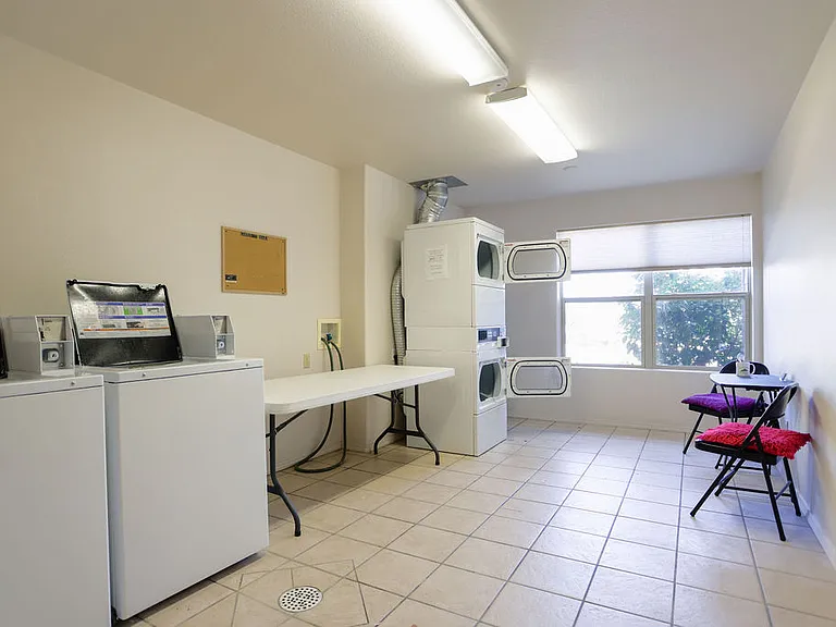235 Talisman Dr #14 — Photo 11