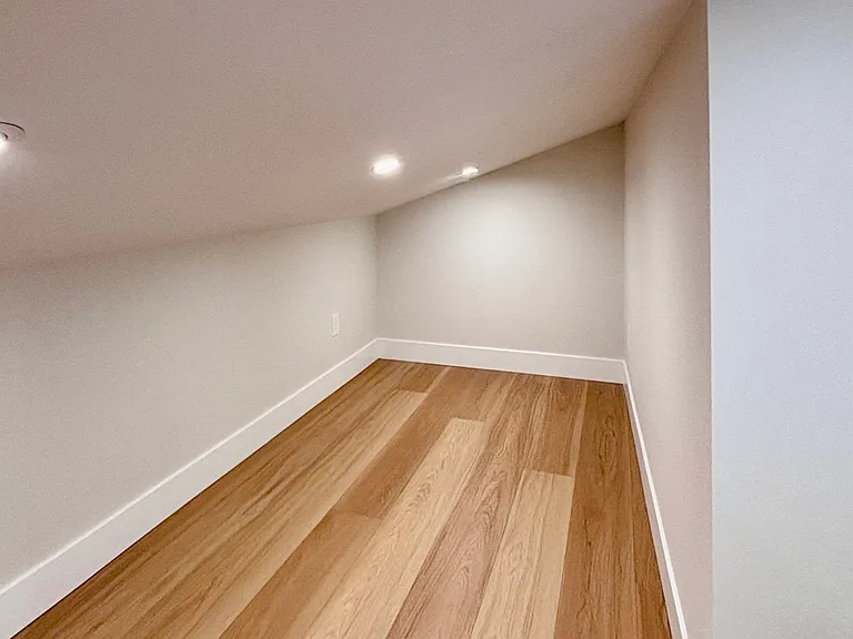 2159 Ash St — Photo 25