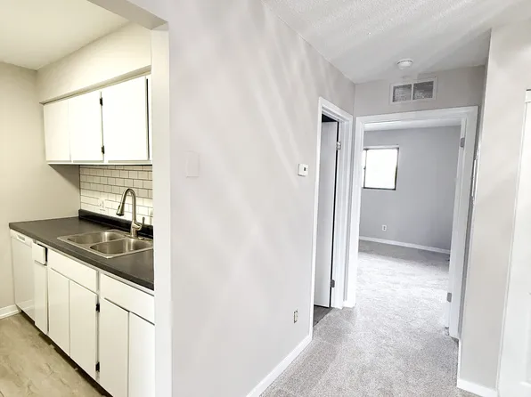 5534 W Michigan Ave, Kalamazoo, MI 49009