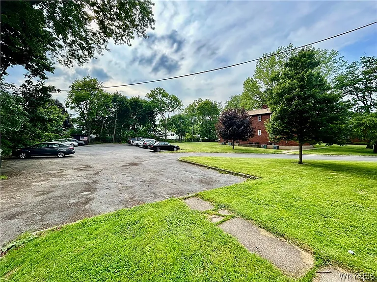 34 Latona Ct #1 — Photo 14