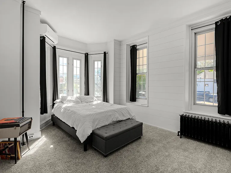 601 W Orange St #1 — Photo 16
