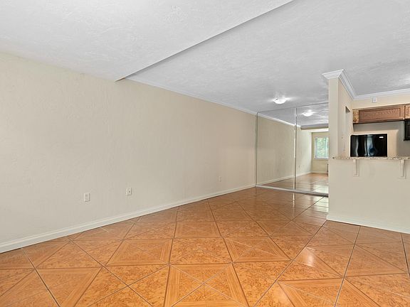 4th image of 1250 Denning Dr #136
