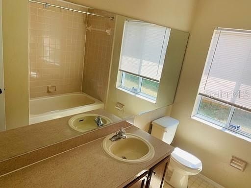 3rd image of 3616 Highmoor Ct