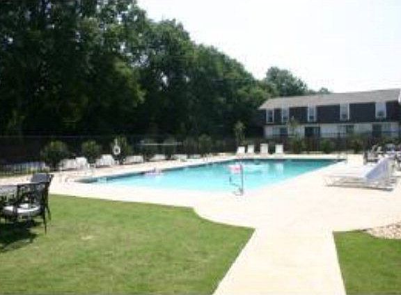 5th image of 2615 Glouster Dr