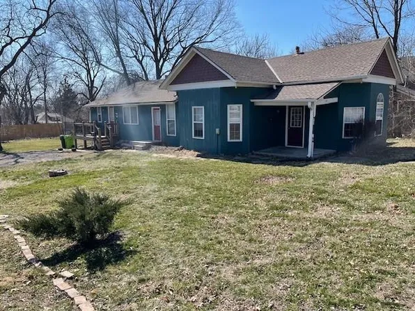 301 W Mechanic St, Harrisonville, MO 64701