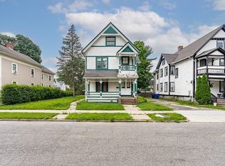 102 Thompson St, Springfield, MA 01109