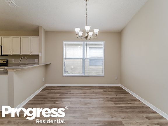 5th image of 2208 Mallard Creek Cir