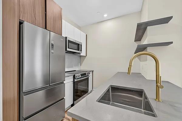 Kitchen, photo 2