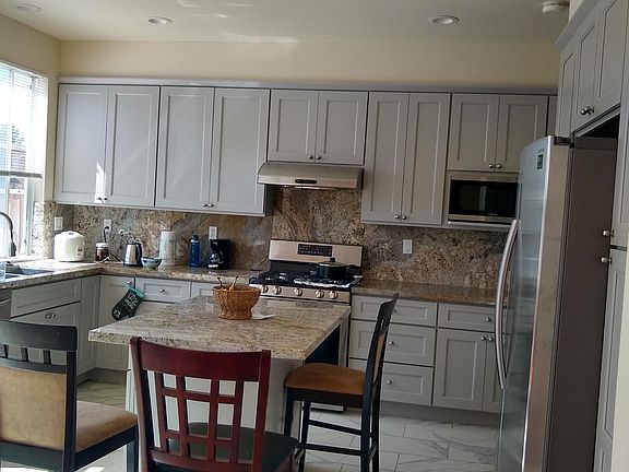 2nd image of 1248 Mayberry Ln