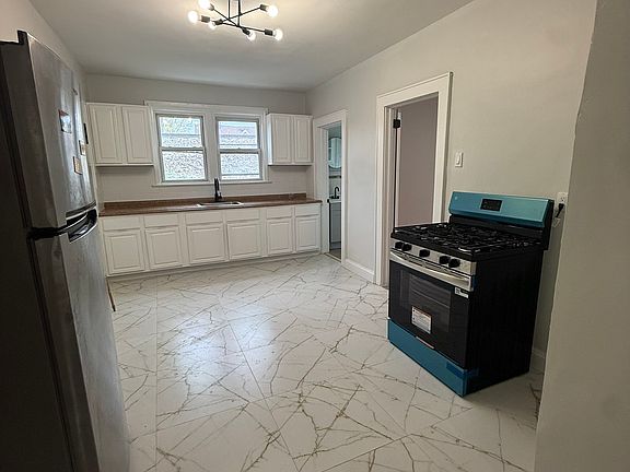 2nd image of 539 Scotland Rd #1L