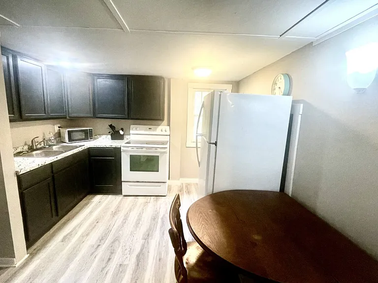 1021 Keokuk St #2 — Photo 3