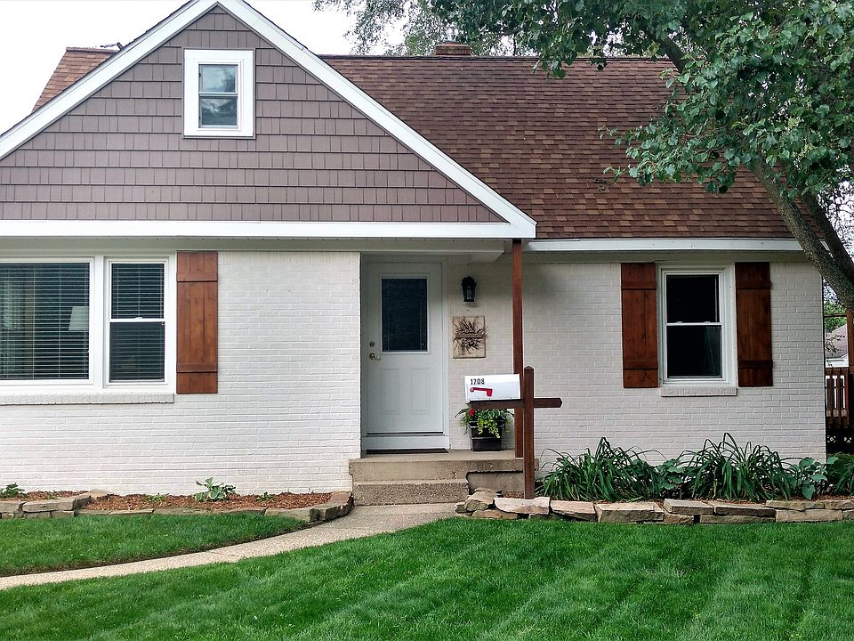 1st image of 1708 Tamarack Ave NW