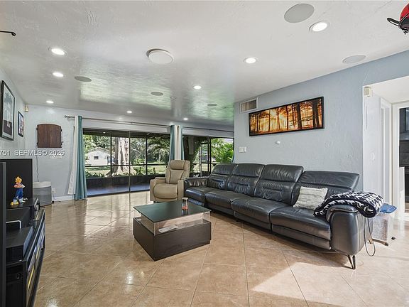4th image of 3404 Cherry Garden Cir #154
