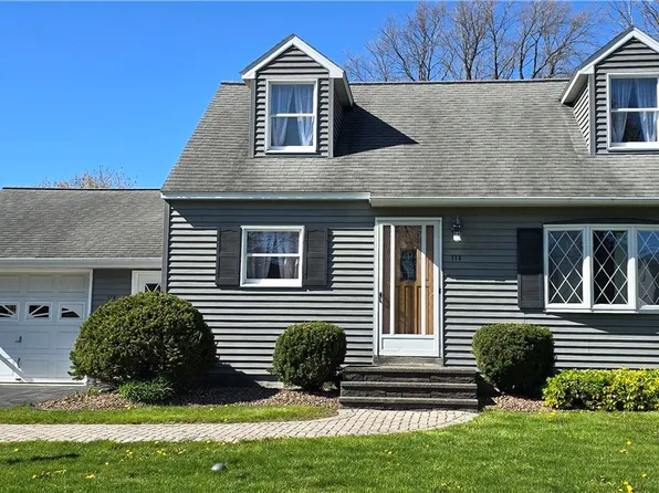 118 Valentine Dr, North Syracuse, NY 13212