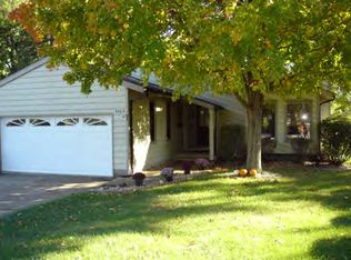 2429 E Brooks Dr, Decatur, IL 62521