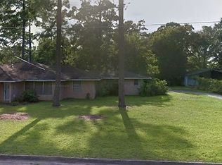 816 S College Ave, Cleveland, TX 77327