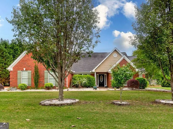 1040 Sapphire Trl, Bogart, GA 30622