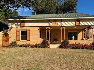 904 W Minnesota Ave, Chickasha, OK, 73018