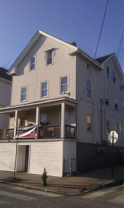 2nd image of 285 Amherst St