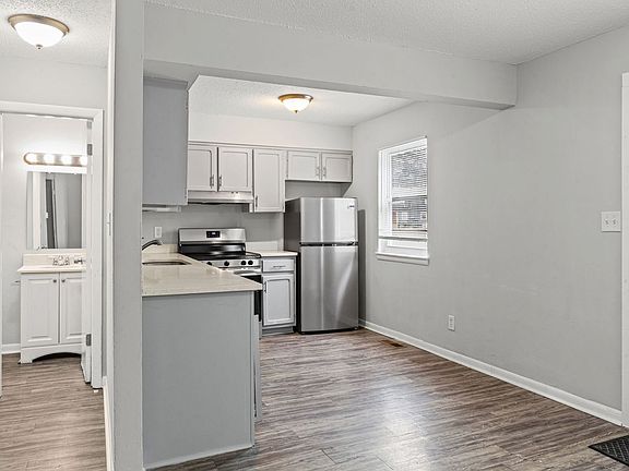 5th image of 2410-2496 N 38th St #2444