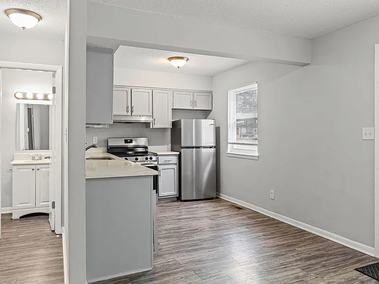 Redwood Village Townhomes — Photo 56