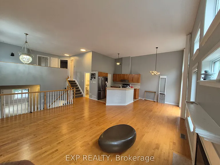 2 Maple Park Point — Photo 8