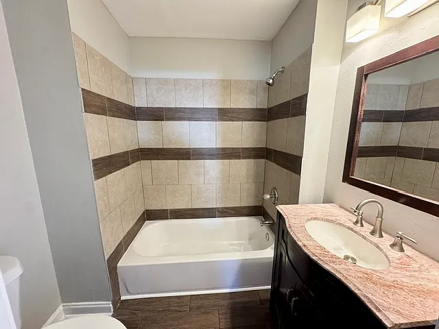 52 Claire Dr SE - A — Photo 3