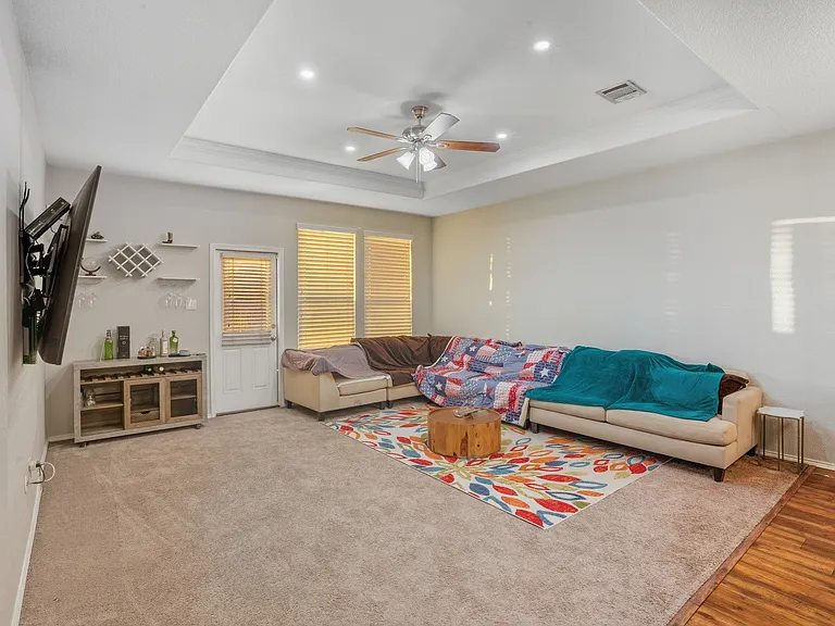 8101 Kurgan Trl — Photo 13