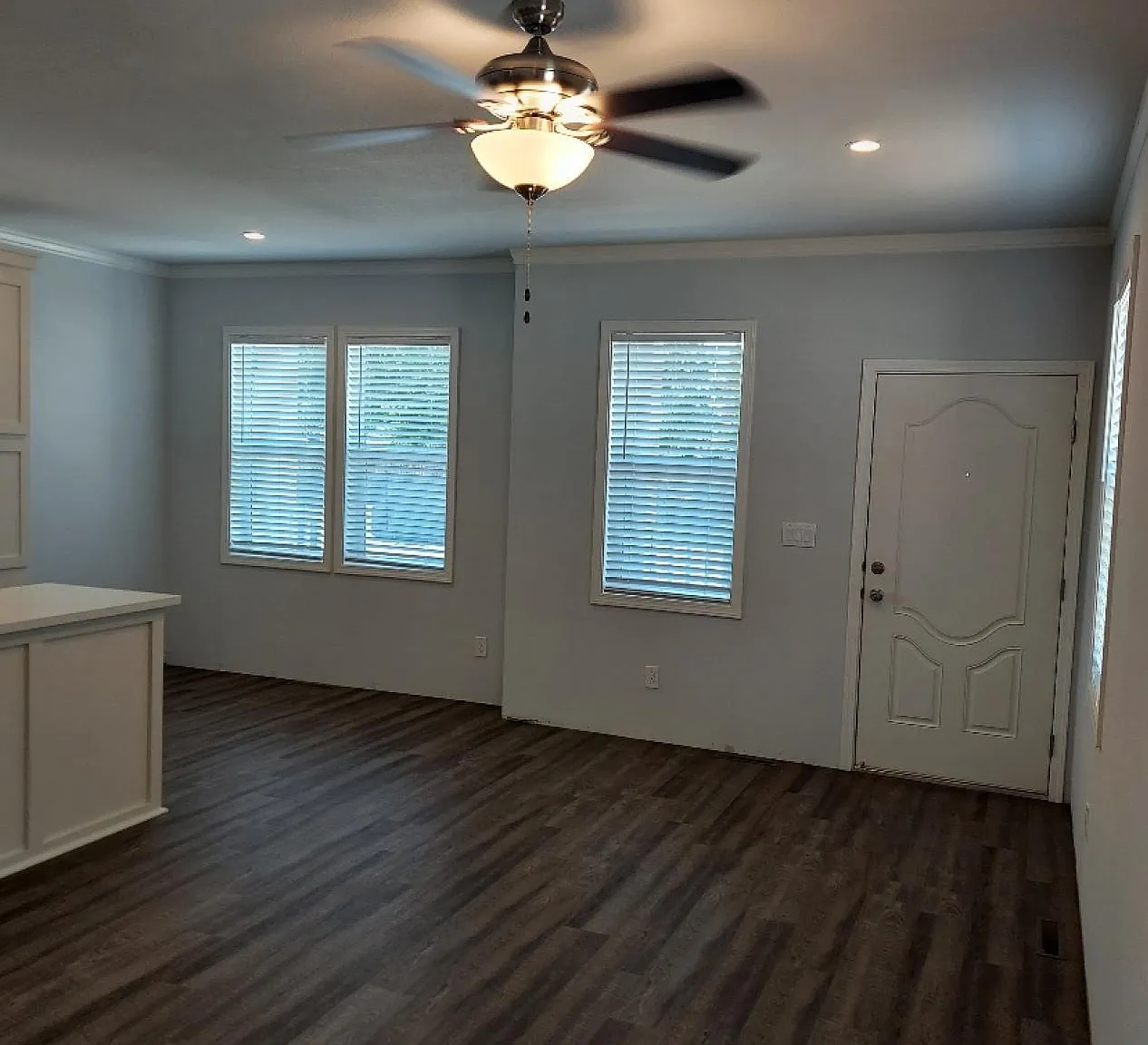 4 Oakwood Dr — Photo 4