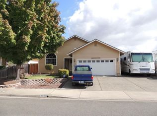537 SW Wagner Meadows Dr, Grants Pass, OR 97526
