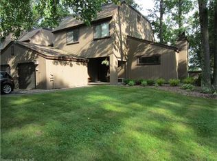 11 Cottonwood Dr, Avon, CT 06001