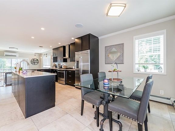 5th image of 1119 Vincent Ave