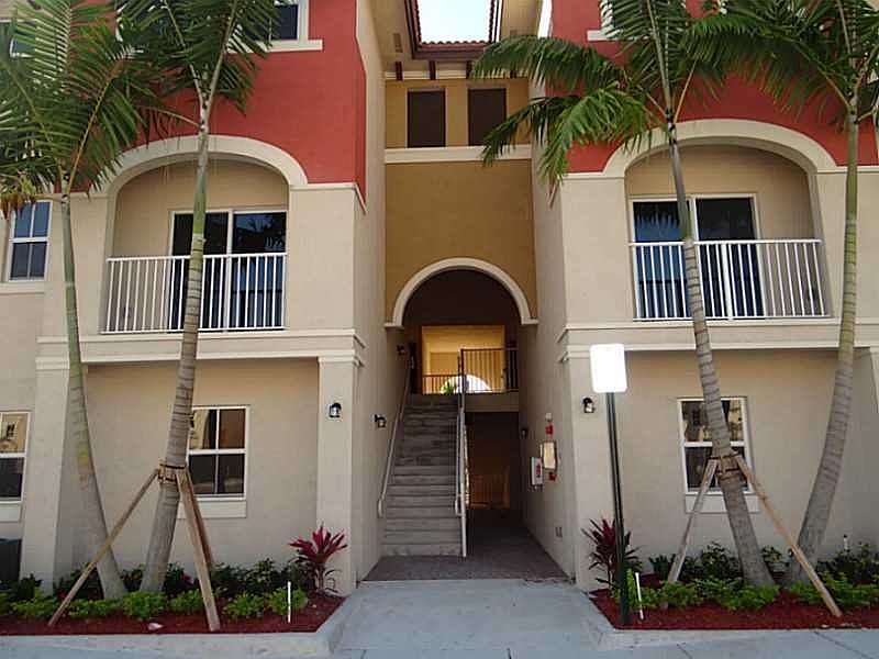 1st image of 8960 NW 97th Ave APT 101