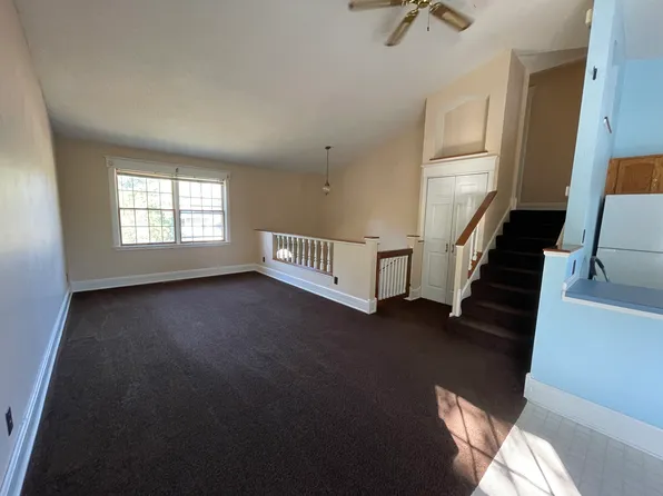 1006 Colonial Dr, Hudson, WI 54016