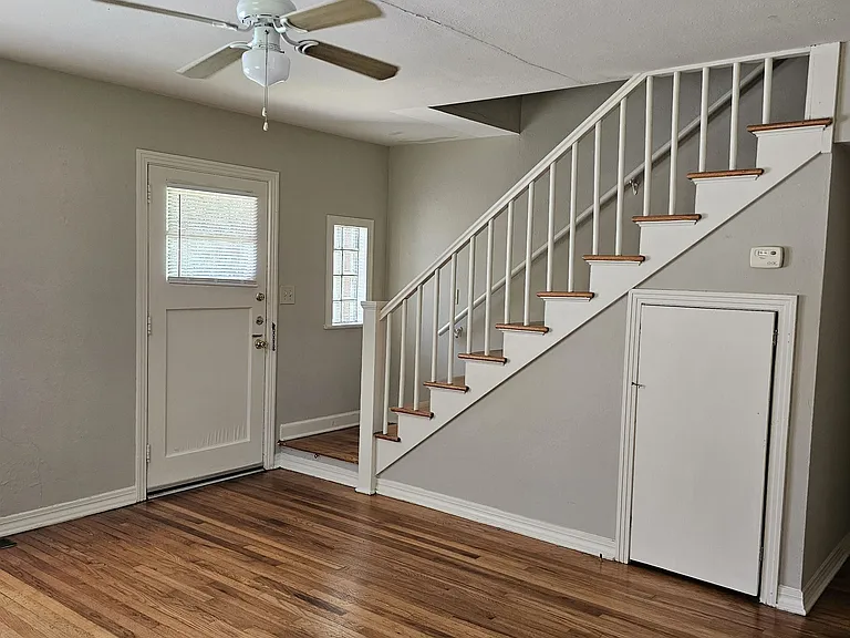 124 S Franklin Blvd — Photo 9
