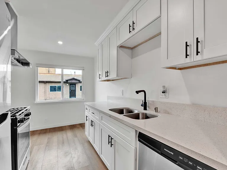 2033 Harbor Blvd #2034 — Photo 40