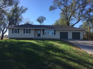 13801 N Winan Rd, Kansas City, MO 64163
