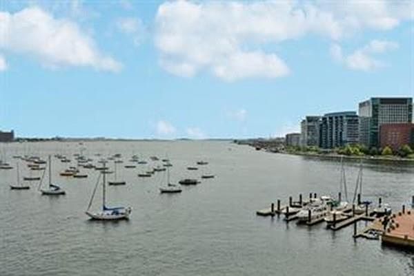 2nd image of 85 E India Row APT 12C