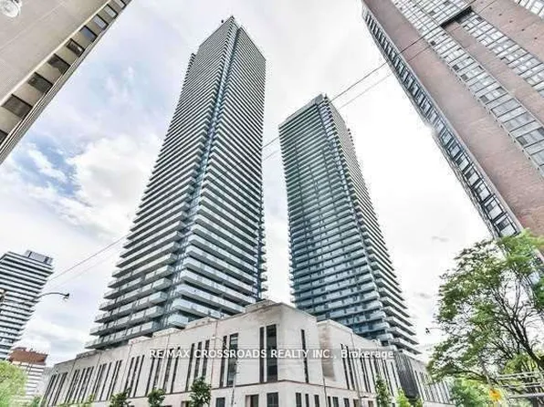 65 Saint Mary St, Toronto, ON