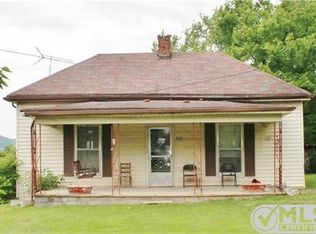 303 Halltown Rd, Hartsville, TN 37074