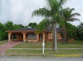 441 NE Camelot Dr, Port Saint Lucie, FL 34983