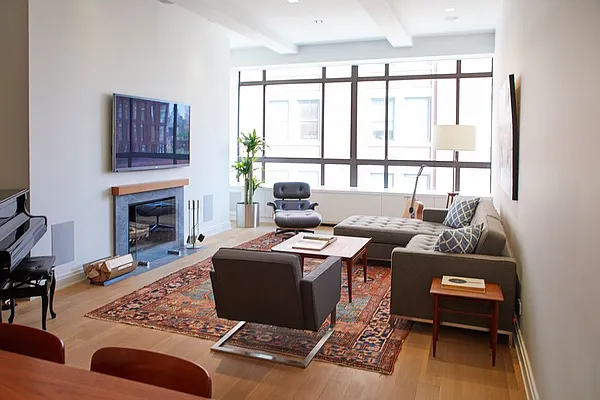 Sold by Prevu Real Estate, LLC | media 10