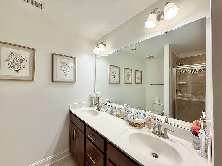 455 Village Commons Ln — Photo 20