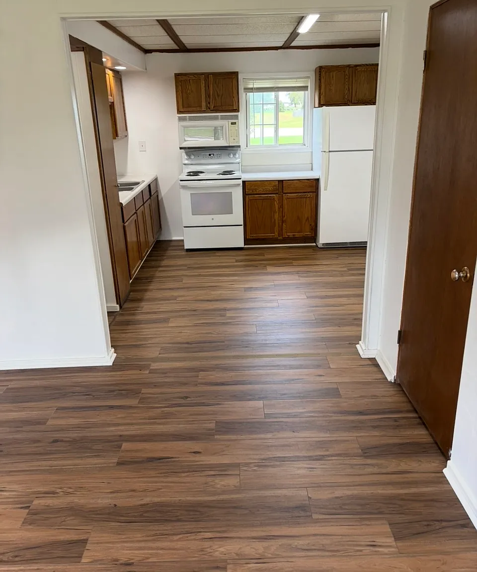 2 bed, 816 sqft, $800 — Photo 3