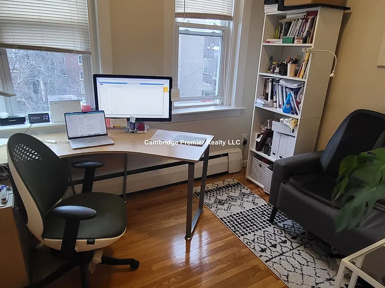 281 Harvard St #11 — Photo 5
