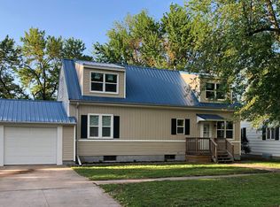 312 E Main St, Waterville, KS 66548