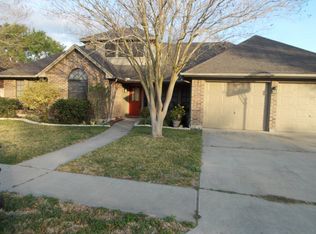 611 Brocton St, Victoria, TX 77904