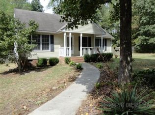 209 Grant Ct, Selma, NC 27576