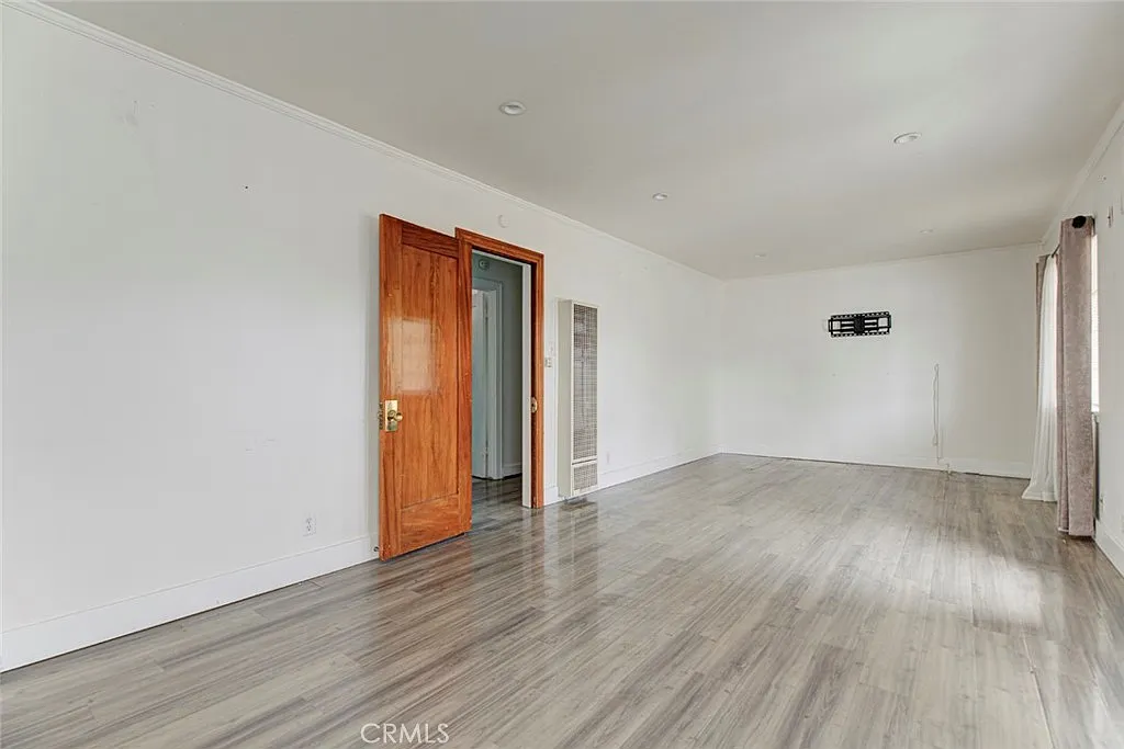 2 bed, 1000 sqft, $3,000 — Photo 4
